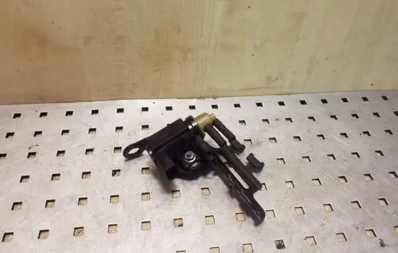 Volkswagen PASSAT CC Vacuum valve 1K0906627A 70086800