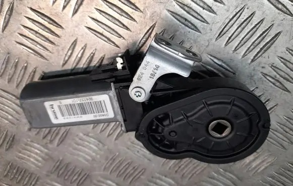 Audi A3 S3 8V Seat adjustment motor 922173104