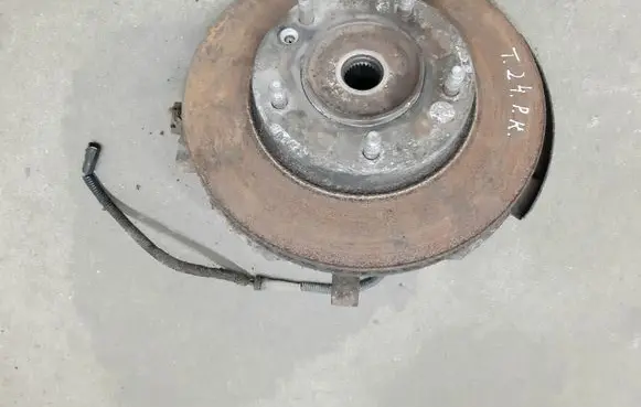 KIA Sorento Front wheel hub