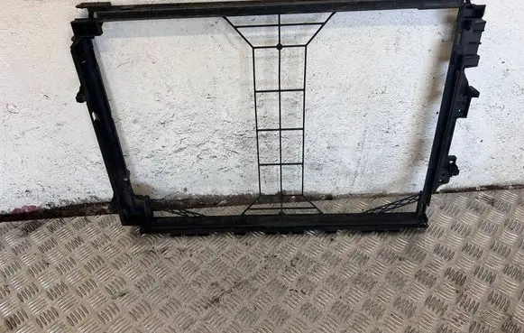 Mercedes-Benz AMG GT 4 x290 w290 Radiator mount bracket A0995050341