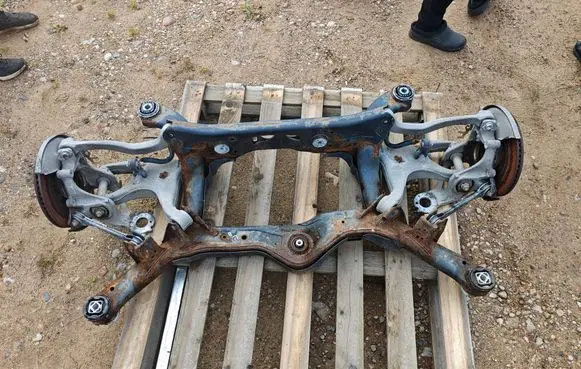 Audi A6 Allroad C7 Rear axle beam 4G0511305L 4G0511305