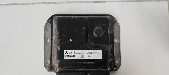 Mitsubishi ASX Engine control unit/module 1860C129 2757003031