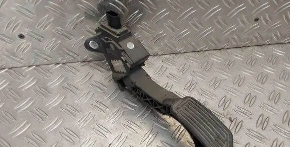 Toyota Auris E180 Accelerator throttle pedal 7811002120 13267B 07265932333