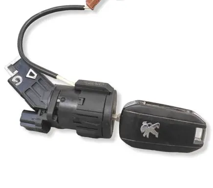 Peugeot 5008 Ignition lock 9663123380
