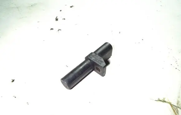 Mercedes-Benz S W220 Crankshaft position sensor A0031532728