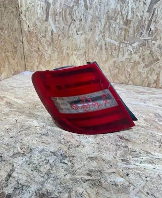Mercedes-Benz C W204 Rear/tail lights 2048204684 602001