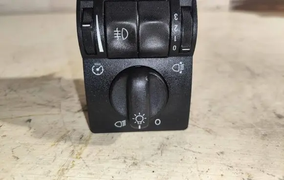 Light switch