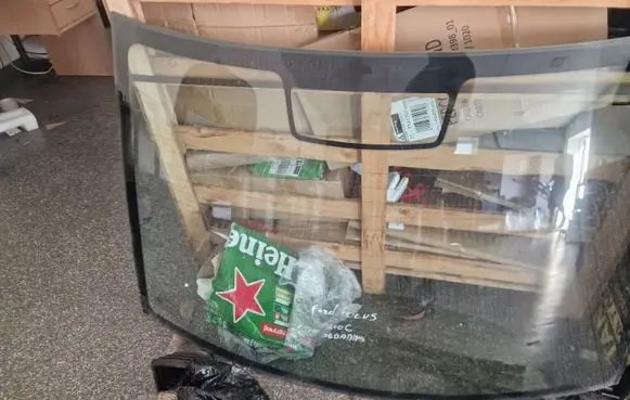 Ford Focus Rear windscreen/windshield window 