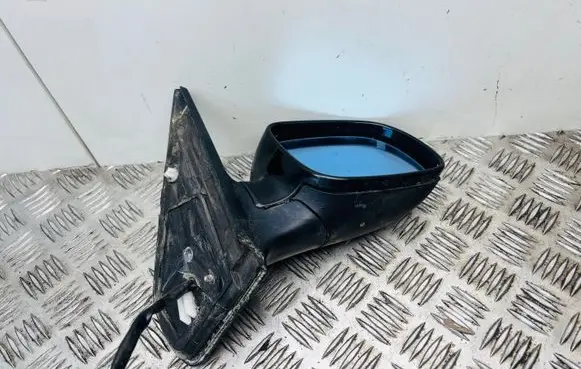 Volkswagen Golf IV Front door electric wing mirror