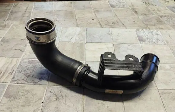 Mitsubishi Colt Intercooler hose/pipe MR993102 A6390900229 MR993788