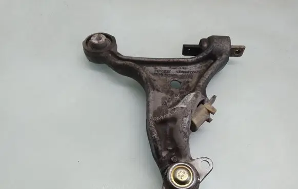 Front lower control arm/wishbone