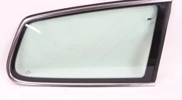 Volkswagen PASSAT B7 Rear side window 3AF845298