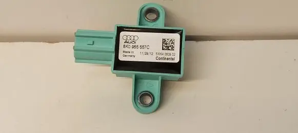 Audi A4 S4 B8 8K Airbag deployment crash/impact sensor 8K0955557C