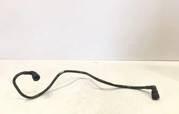 Audi A6 C7 Fuel injector supply line/pipe 4G0201227