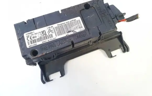 Citroen C4 I Other control units/modules 17750031 00513965