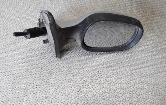 Renault Clio II Manual wing mirror E2018011