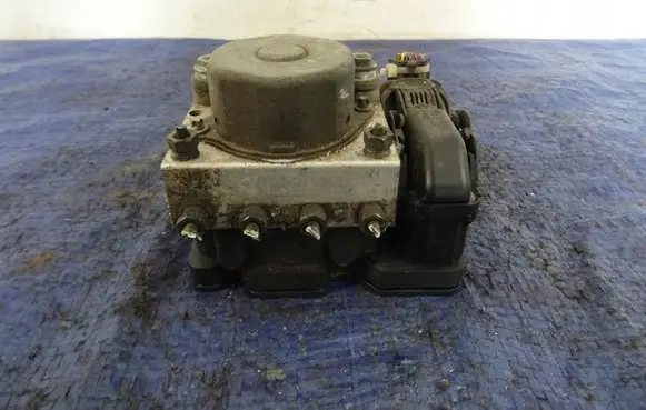 Toyota Aygo AB10 ABS Pump 445100H020