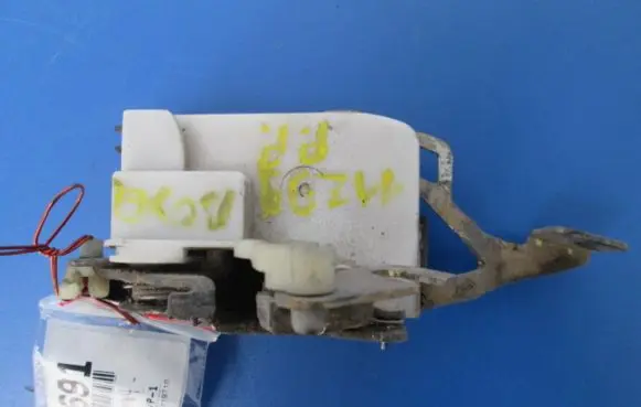 Peugeot Boxer Front door lock