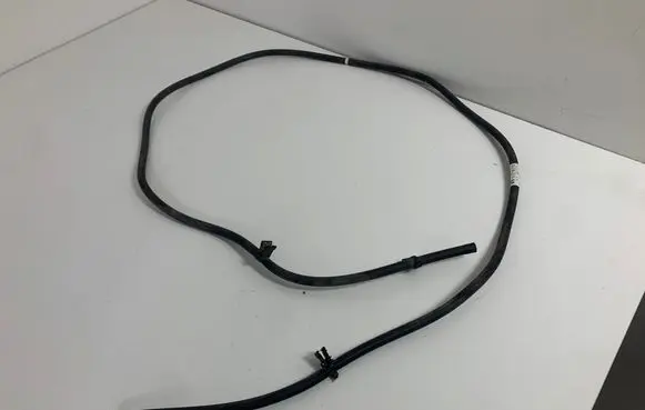 Opel Astra J Headlight washer hose/pipe 13218415