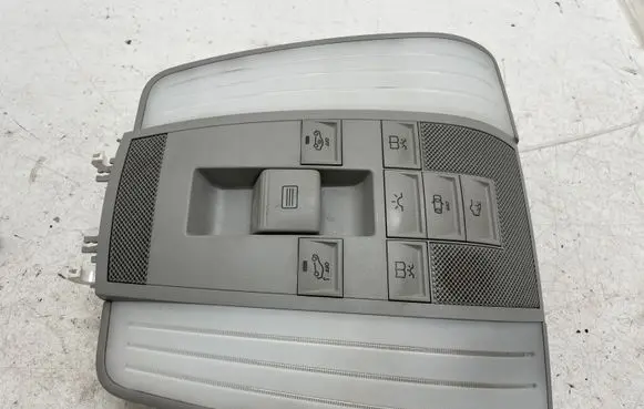 Mercedes-Benz E W212 Front seat light A2129003506