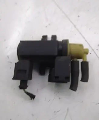 Volvo C30 Turbo solenoid valve 70232502 31293964