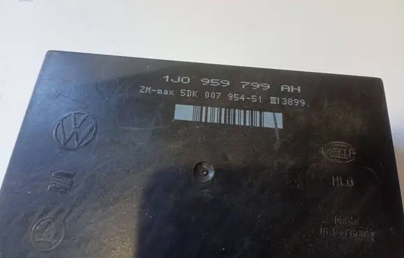 Volkswagen Golf IV Comfort/convenience module 1J0959799AH 5DK00795451