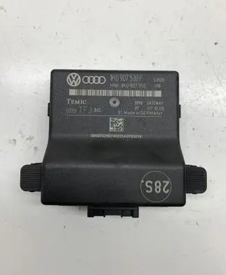 Volkswagen Golf V Gateway control module 1K0907530F 1K0907951
