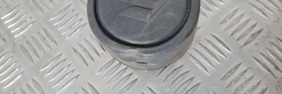 Suzuki Jimny R15 wheel hub/cap/trim 