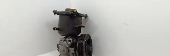 Subaru Outback Power steering pump 7801042
