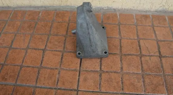 Mercedes-Benz E W210 Engine mounting bracket A6062230104