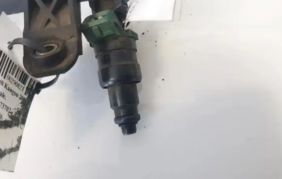 Renault Kangoo I Fuel injector 875368