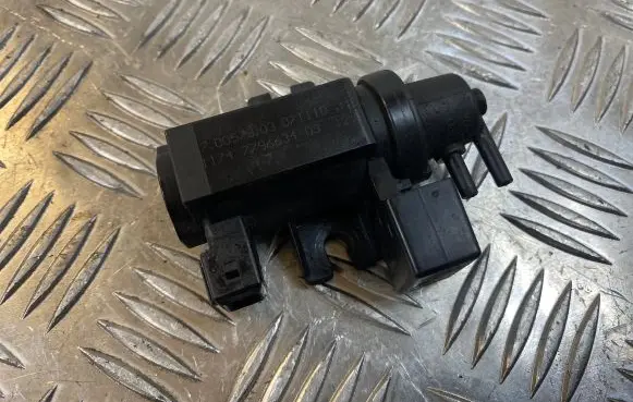 BMW 5 E60 E61 Turbo solenoid valve 7796634 07T110 70057803