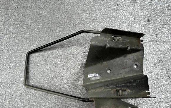 Nissan Patrol Y61 Jacking socket point 74595VB000