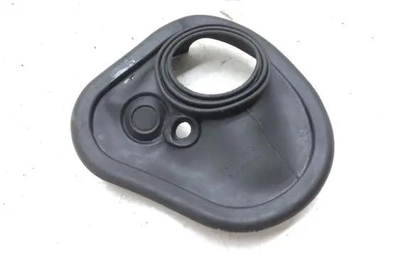 Mercedes-Benz E W212 Fuel tank cap trim A0009982201