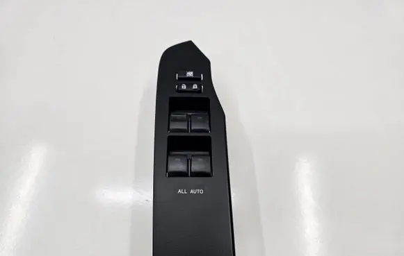 Toyota Auris E180 Electric window control switch 74232-02E20
