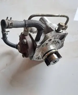 Toyota Avensis T270 Fuel injection high pressure pump 221000R040 HU2940000710 2940000710