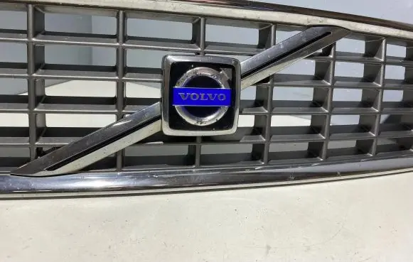 Volvo S80 Front grill 8659947