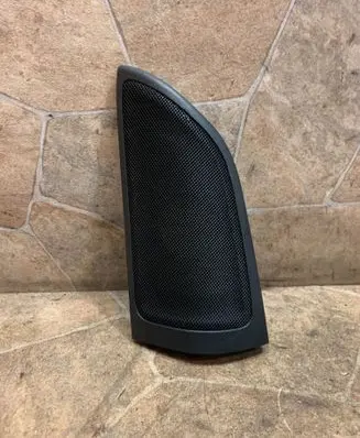 Mercedes-Benz B W246 W242 Front door speaker A2467200111