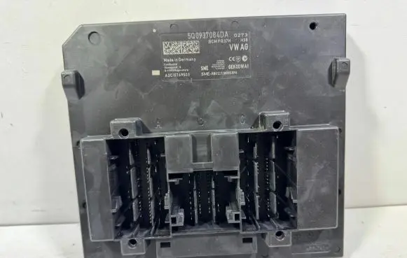 Volkswagen Crafter Comfort/convenience module 5Q0937084DA BCMPQ37H A2C15769503