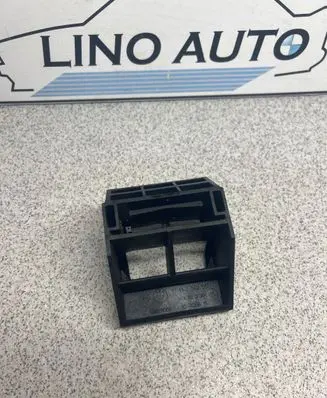 BMW 5 E60 E61 Radiator mount bracket 7542517