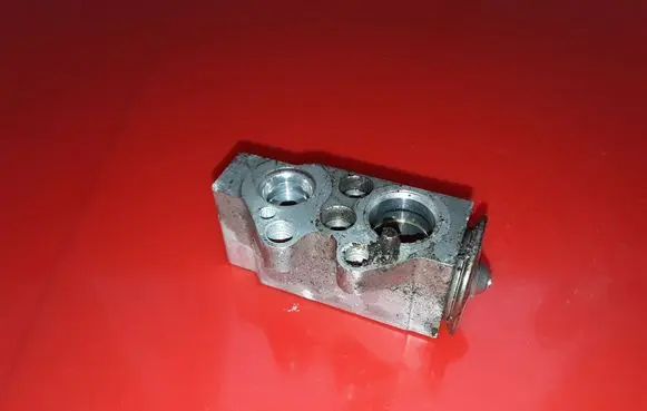 Seat Toledo IV (NH) Air conditioning (A/C) expansion valve NOCODE