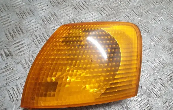 Front indicator light