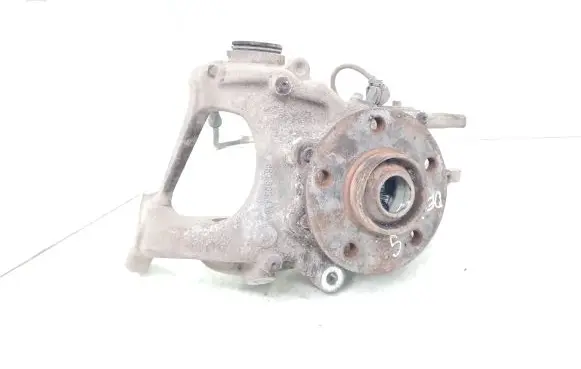 Rear wheel hub spindle/knuckle