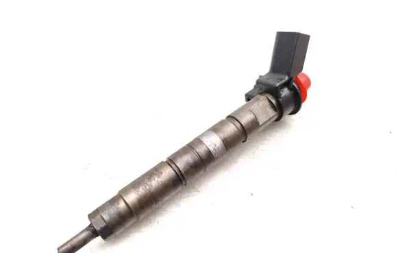 BMW 3 E90 E91 Fuel injector 7797877 0445116001