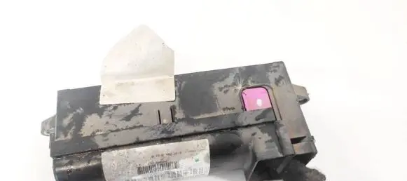 Volkswagen Touran I Fuse box set 1T1970099 1T1970036B