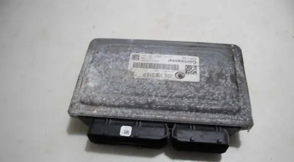 Skoda Praktik (5J8) Engine control unit/module ECU 5WA11006