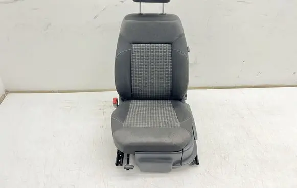Volkswagen Polo V 6R Front driver seat 