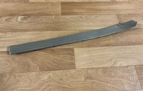 Porsche Cayenne (9PA) Front sill trim cover 7L0853656C