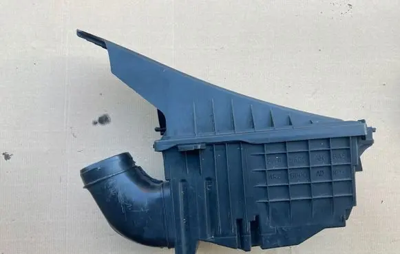 Jaguar XF X250 Air filter cleaner box bracket assembly 4R839600AD
