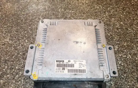 Peugeot 406 Engine control unit/module 0281001978 9635157280